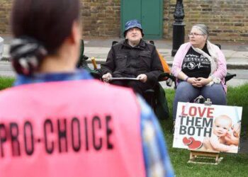 I joined an abortion clinic protest