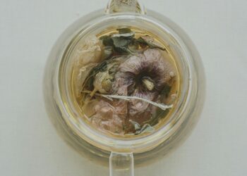 How to Use Herbs and Supplements Correctly