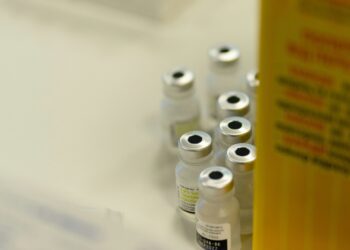 Moderna’s mRNA-1010 Flu Shot Scores Phase 3 Triumph Amid Data Scrutiny and Political Undercurrents